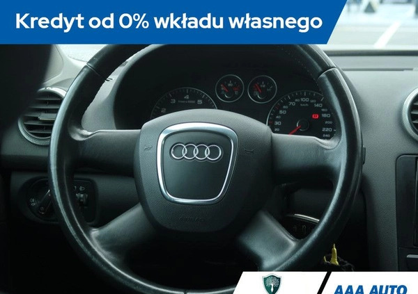 Audi A3 cena 33000 przebieg: 143813, rok produkcji 2009 z Małomice małe 211